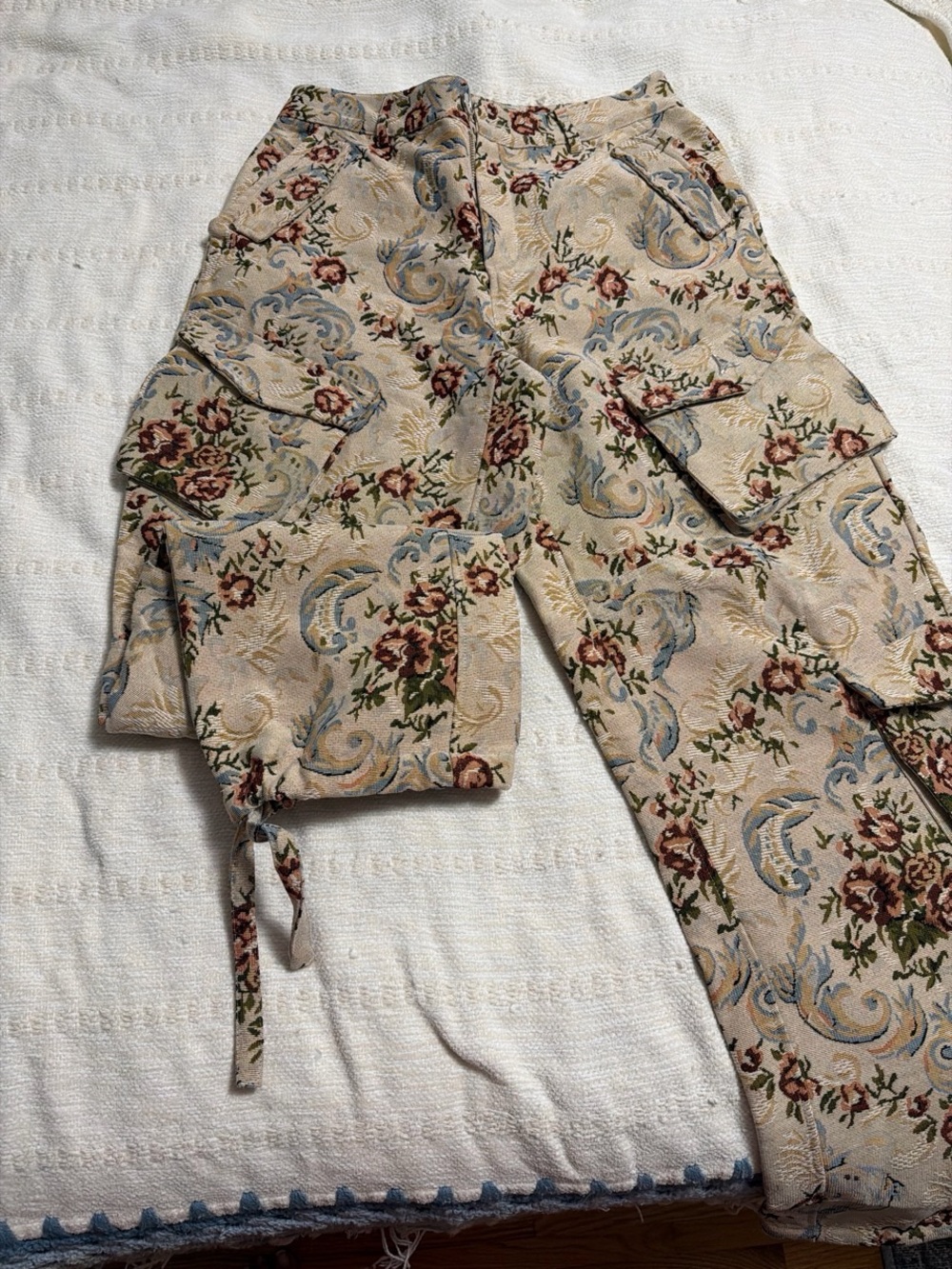 Maniere De Voir Beige Floral Tapestry Cargo Joggers